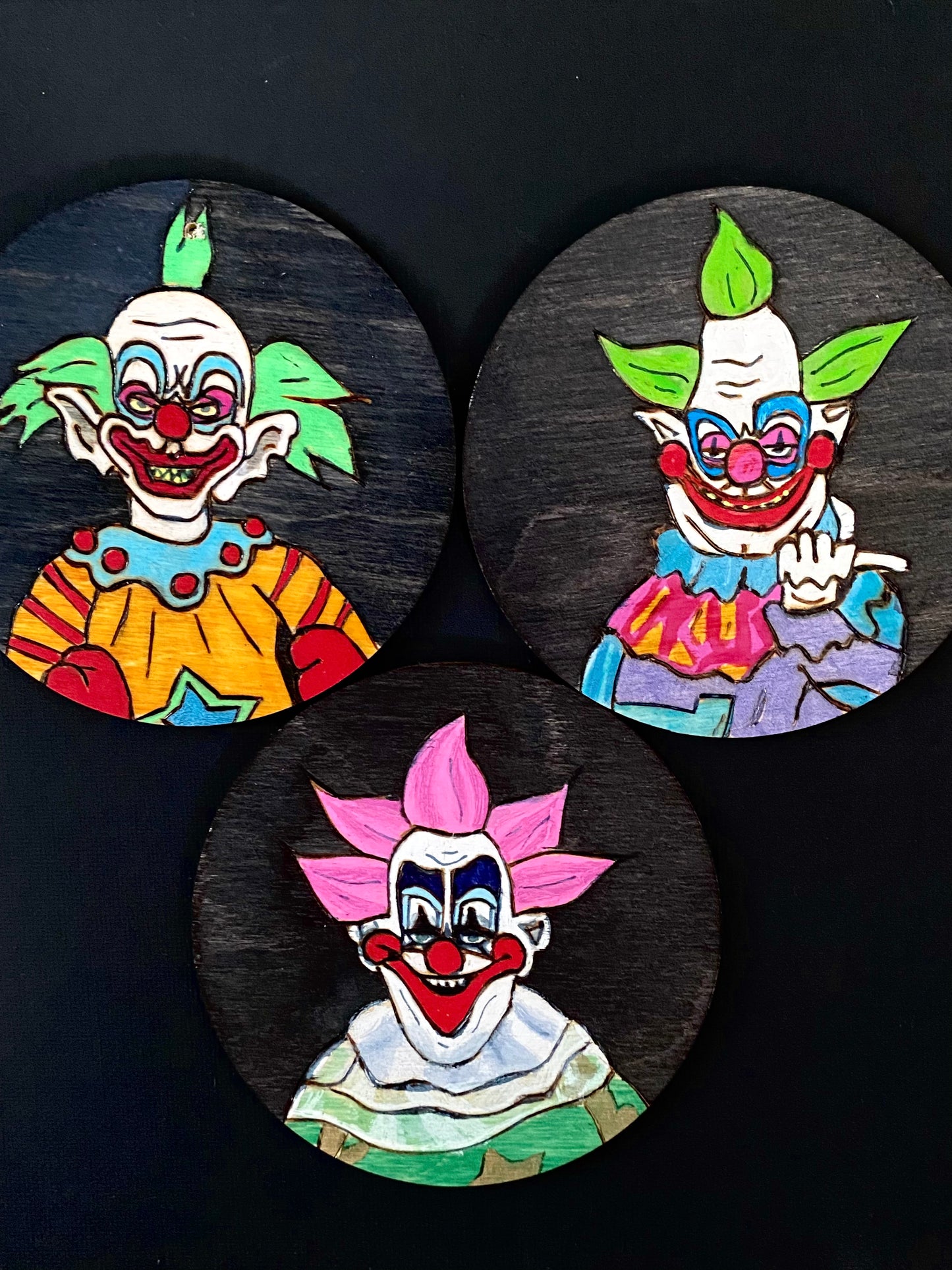 Killer Klowns From Outer Space Ornament Set