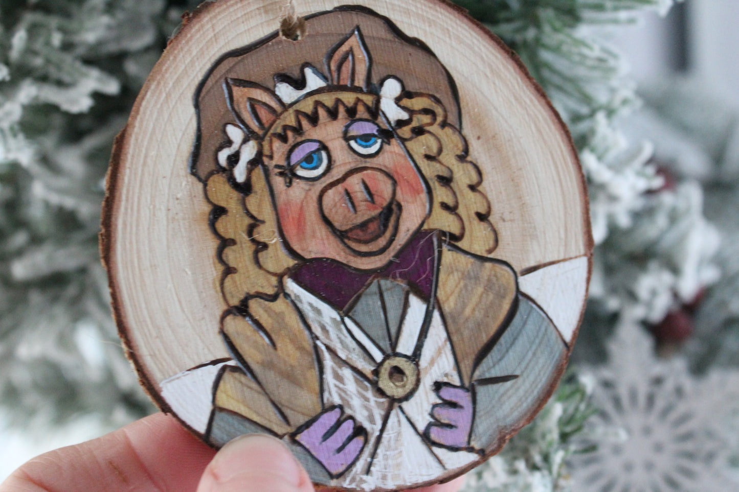Muppets Christmas Carol Piggy Emily Cratchit