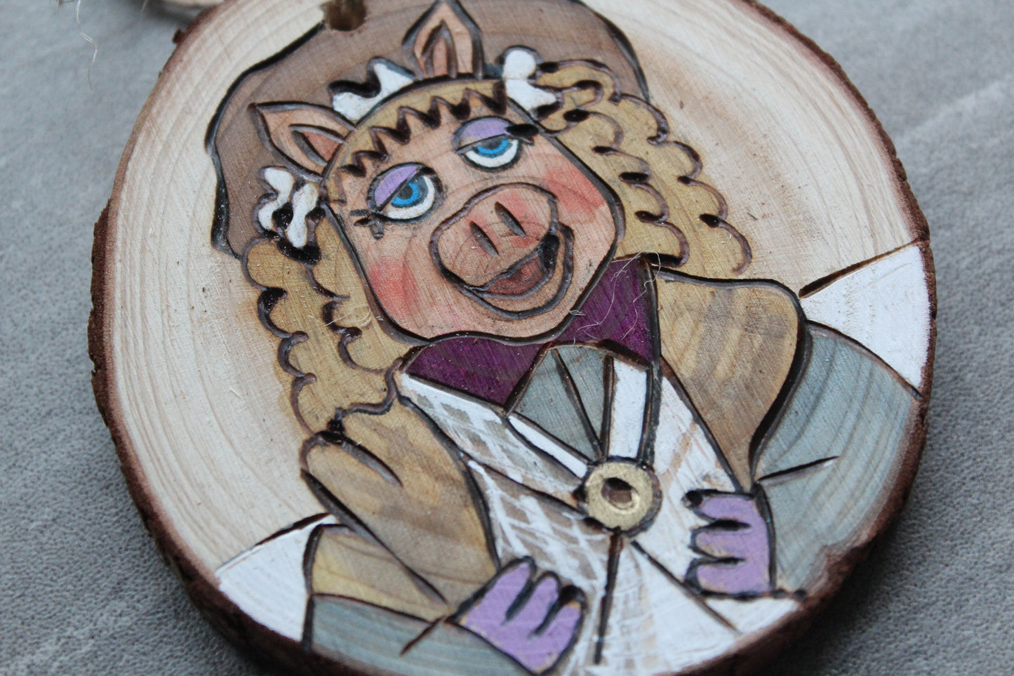 Muppets Christmas Carol Piggy Emily Cratchit