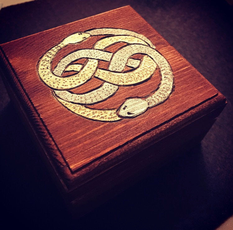 Neverending Story Auryn Falcor Box