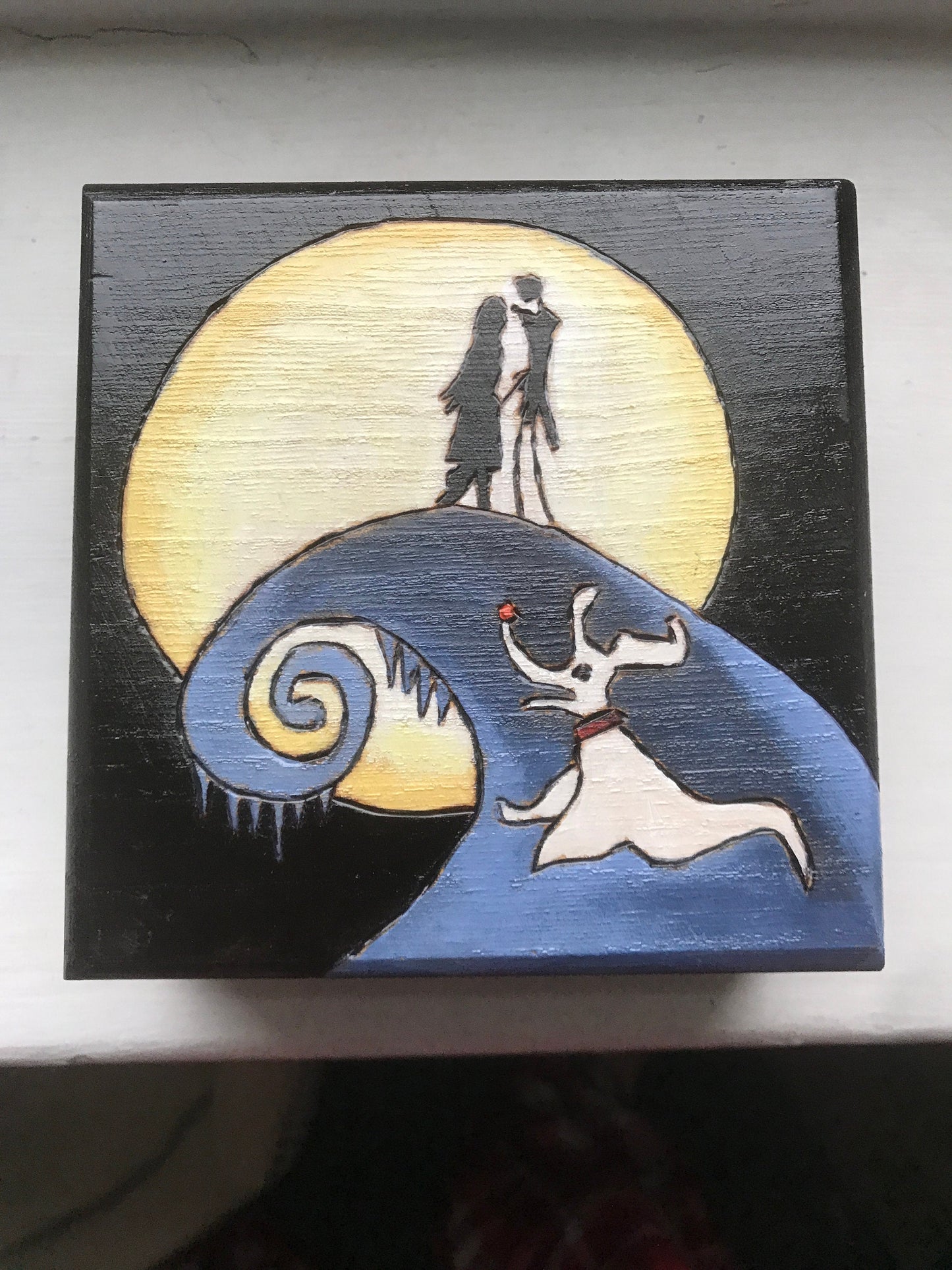 Nightmare Before Christmas Jack and Sally Music Box plays Sally's Song