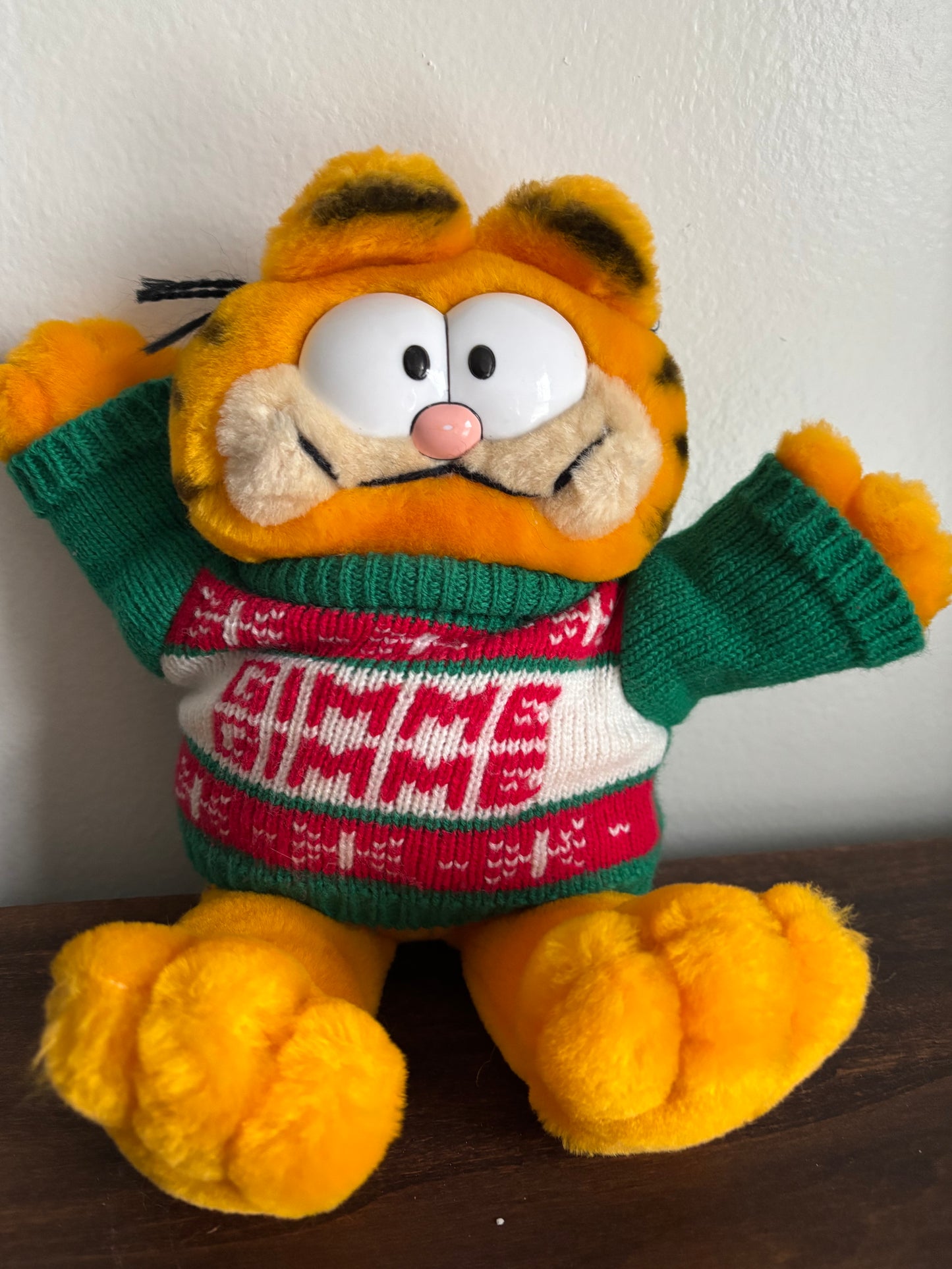 Vintage Garfield Gimme Plush 1981