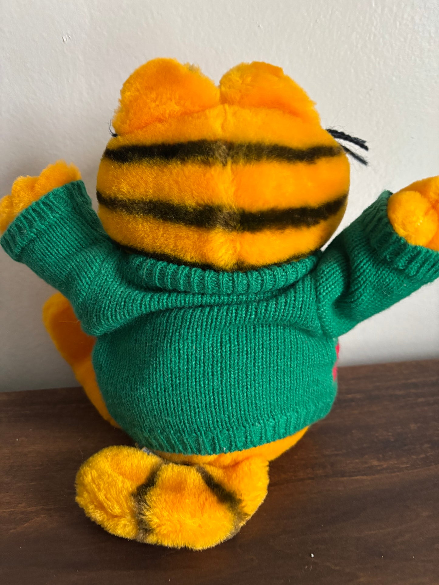 Vintage Garfield Gimme Plush 1981